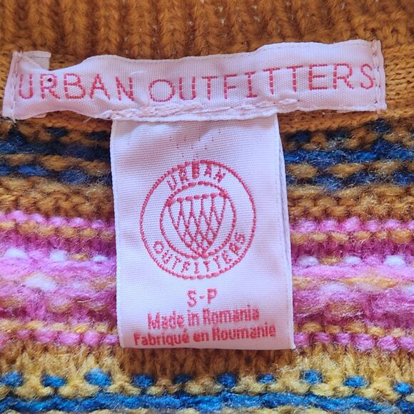 Urban Outfitters UO Mustard Fair Isle Striped Sweater size S - Picture 4 of 12